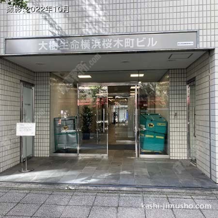 ビル入口