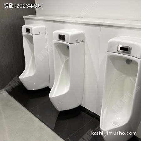 男性トイレ