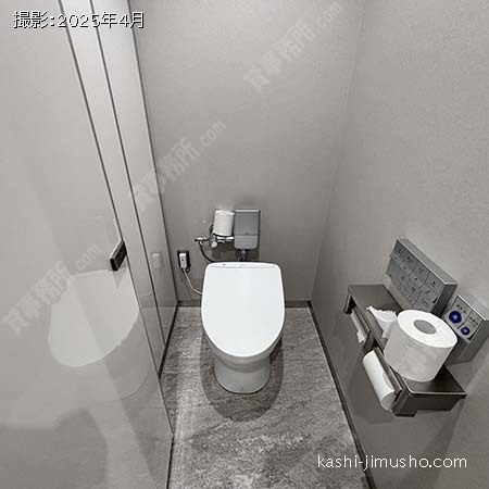 男性トイレ
