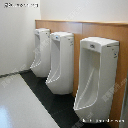男性トイレ