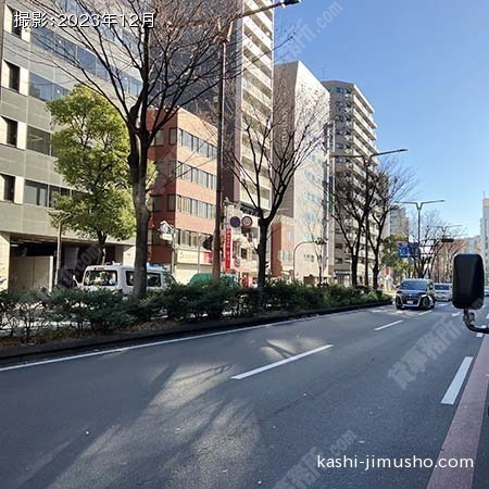 前面道路(新川通り)