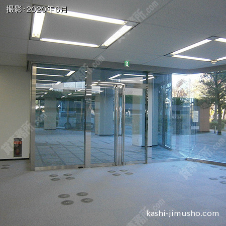 貸室入口(1階)