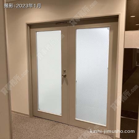 貸室入口