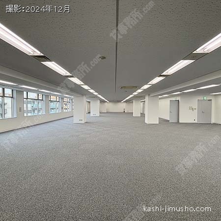貸室内(8階）