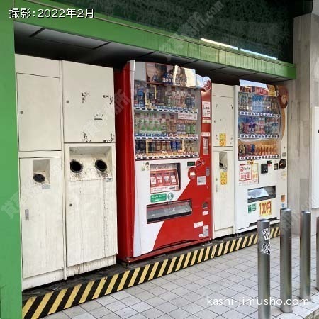 入口横の自動販売機