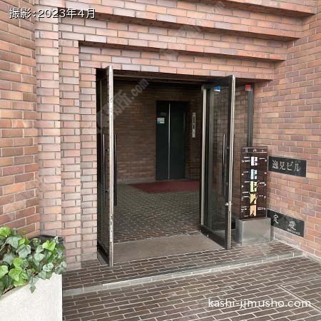 ビル入口
