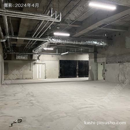 貸室内(B1階)