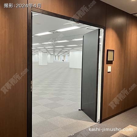 貸室入口(3階)