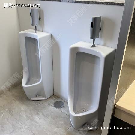男性トイレ