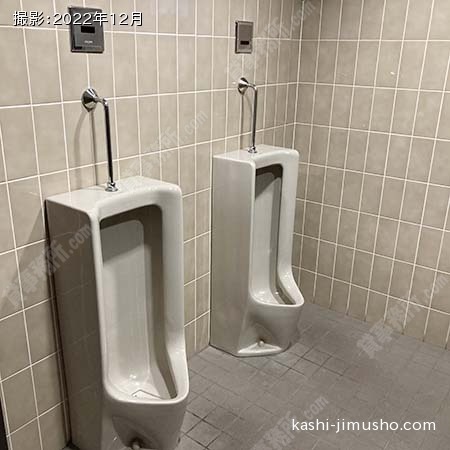 男性トイレ
