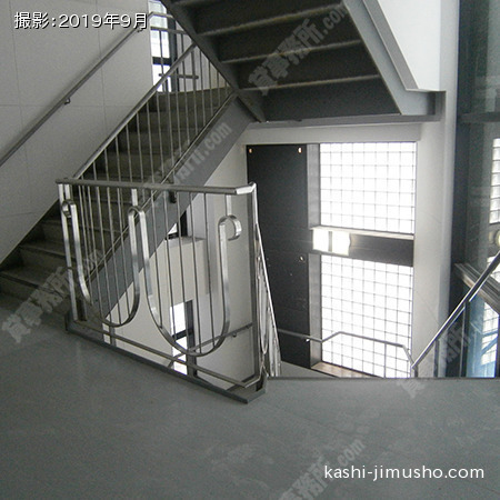 貸室内階段(2階)