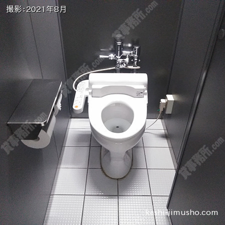 男性トイレ