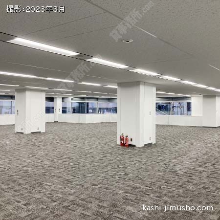 貸室内(2階A館140.91坪)