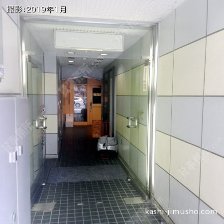 ビル入口