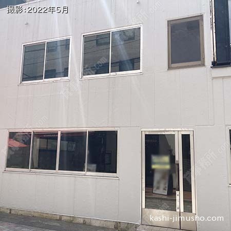 貸室前面