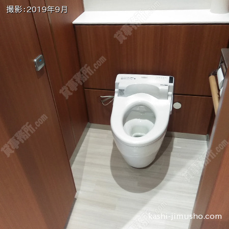 男性トイレ