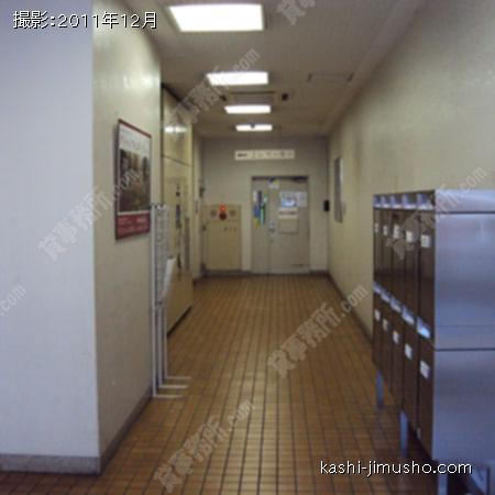 エントランスホール 