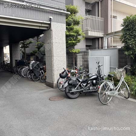駐輪場 駐輪場