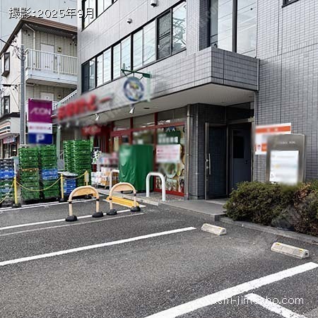 ビル前面