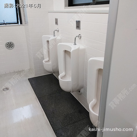 男性トイレ