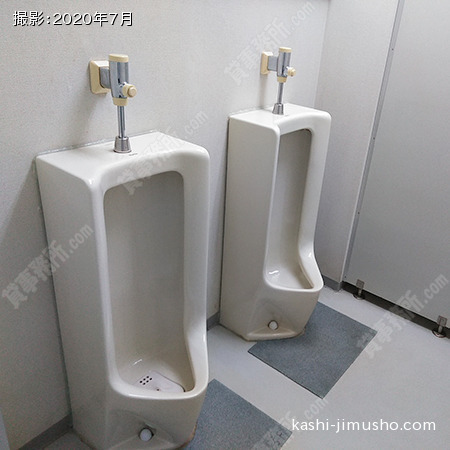 男性トイレ
