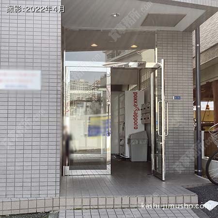 ビル入口 ビル入口