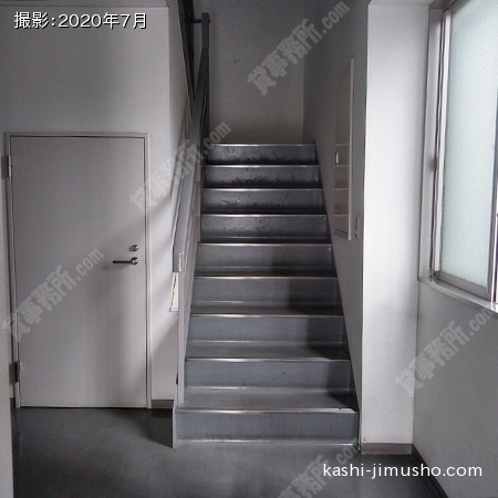 共用階段