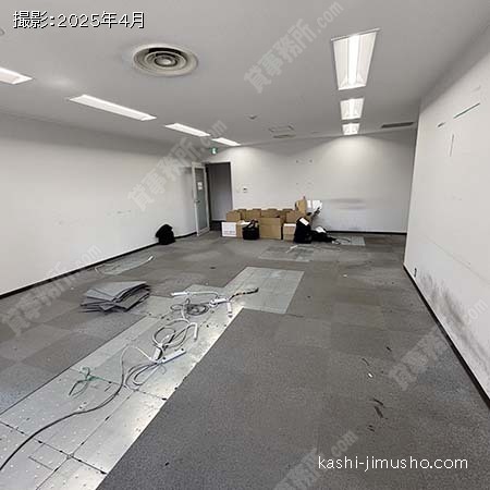 貸室内(4階15.46坪）※原状回復前