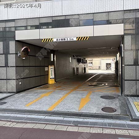 駐車場入口