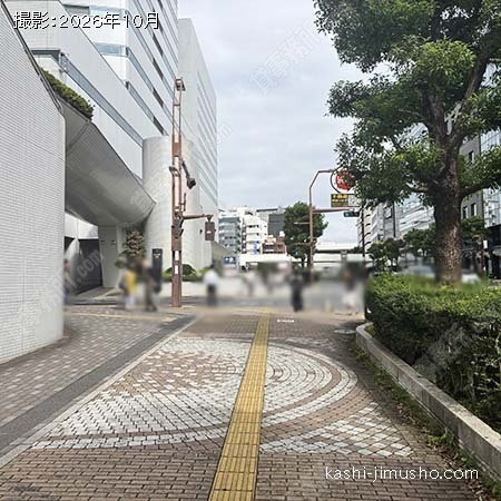 前面歩道