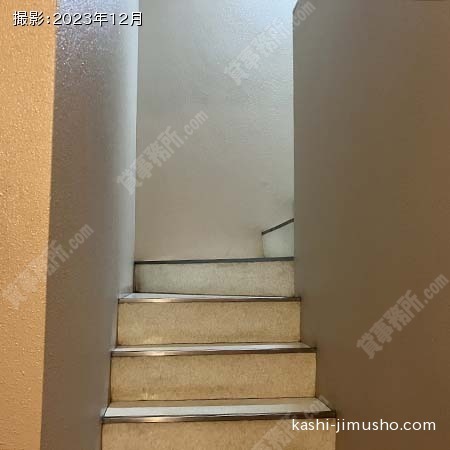共用階段