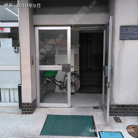 ビル入口