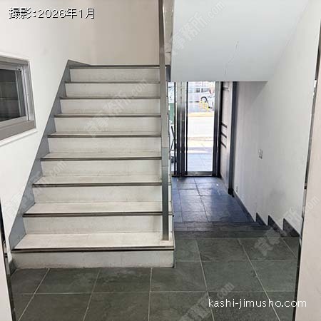 共用階段