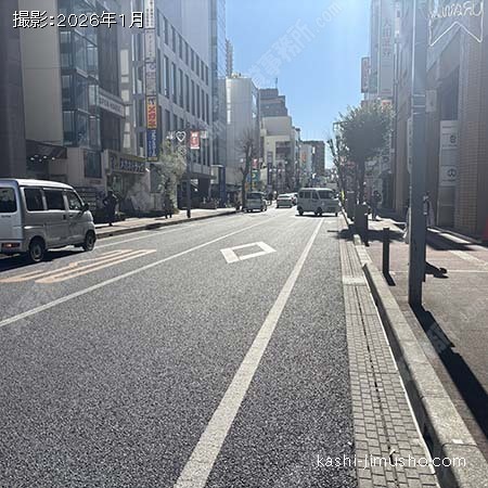 前面道路(旧中山道）