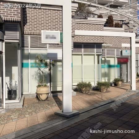 ビル前面