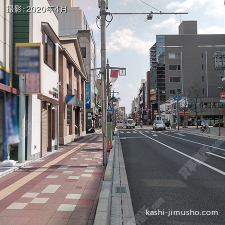 前面道路(旧中山道）
