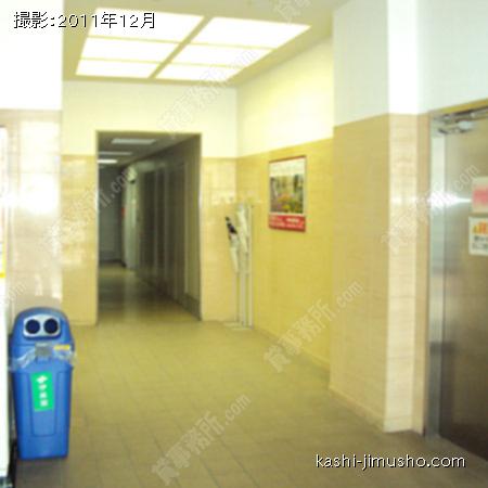 エントランスホール 