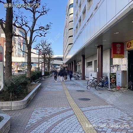 前面歩道
