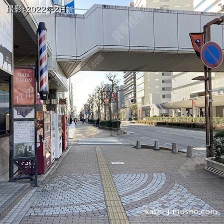 前面歩道