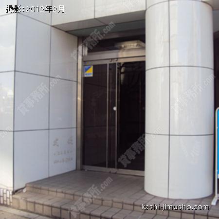 ビル入口 ビル入口