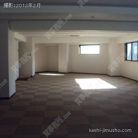 室内 