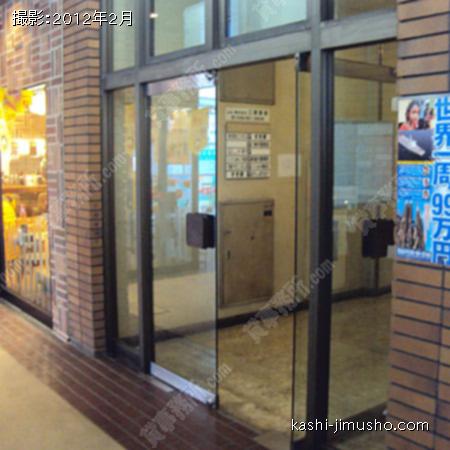 ビル入口 ビル入口
