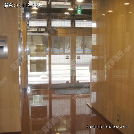 エントランス２ 