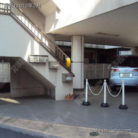 ビル入口 ビル入口