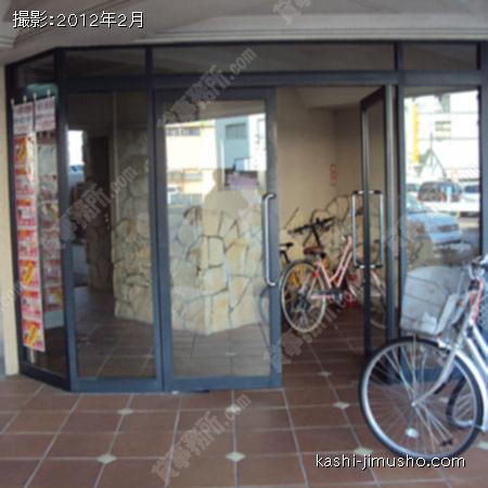  ビル入口