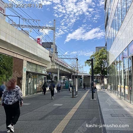 前面歩道