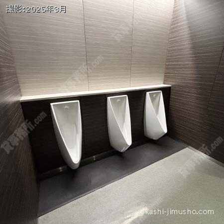 男性トイレ