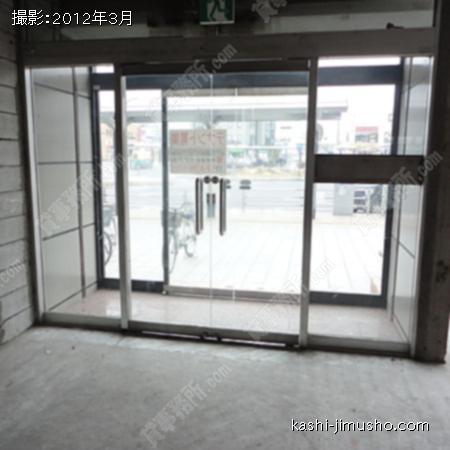  １階入口②