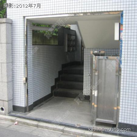  ビル入口