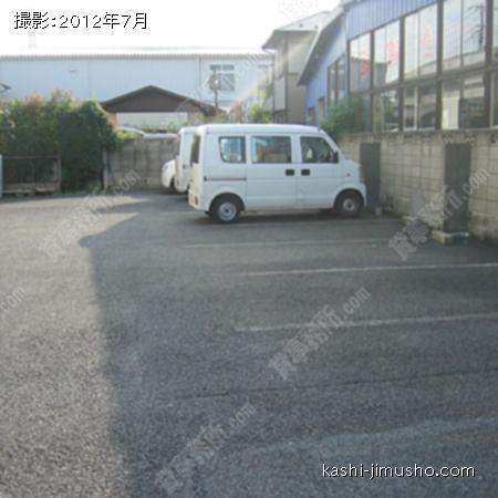  駐車場